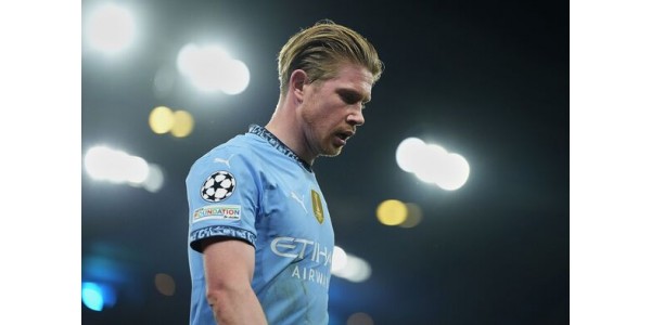 Kevin De Bruyne hield een afscheidsceremonie in Old Trafford Kevin De Bruyne hield een afscheidsceremonie in Old Trafford